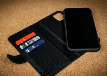 iPhone 13 Plånboksfodral med magnet - Mörklila