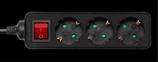 Deltaco Earthed power strip, 1xCEE 7/7, 3xCEE 7/3, child protected, 1.5m - Black
